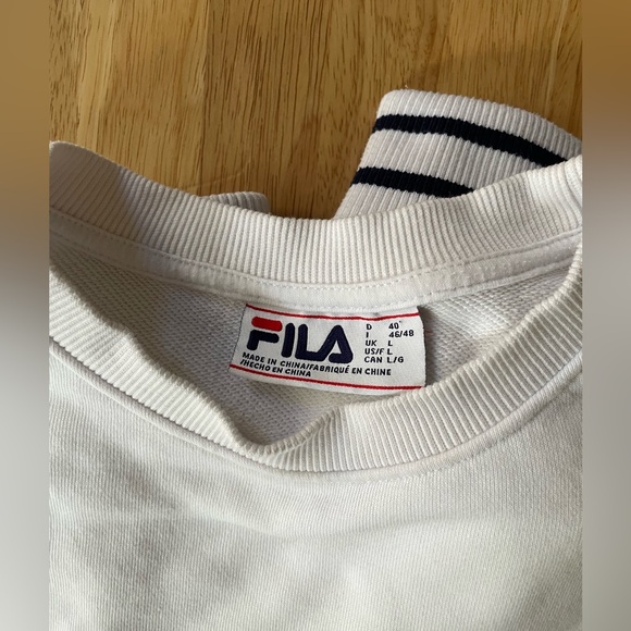 White vintage Fila sweatshirt L - Picture 3 of 4